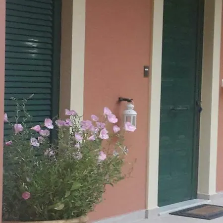 Bella Vista Apartment *